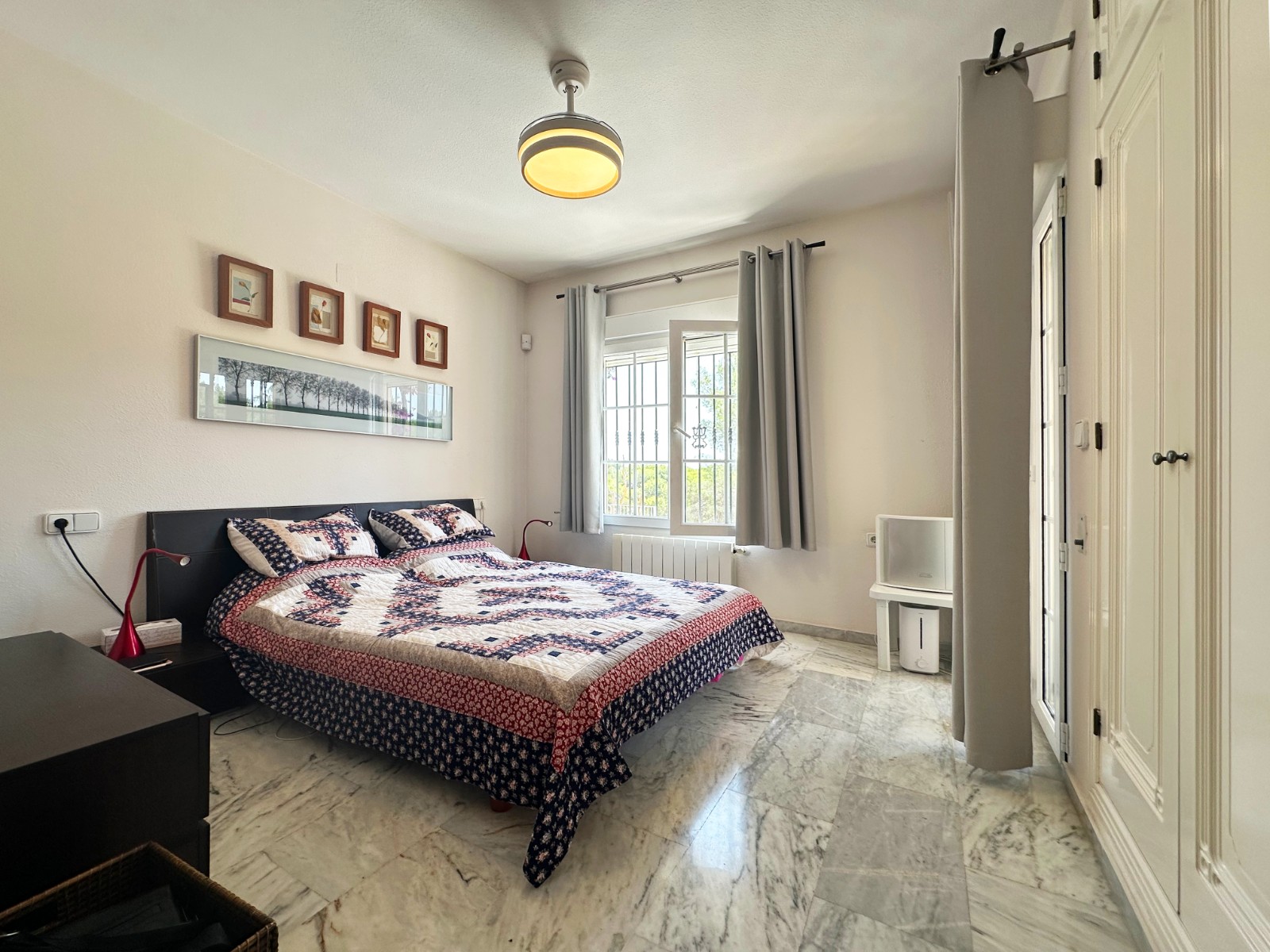 o_1jq49dffr1ac4ma5b0u16m2p43oe Villa in Orihuela Costa, Alicante