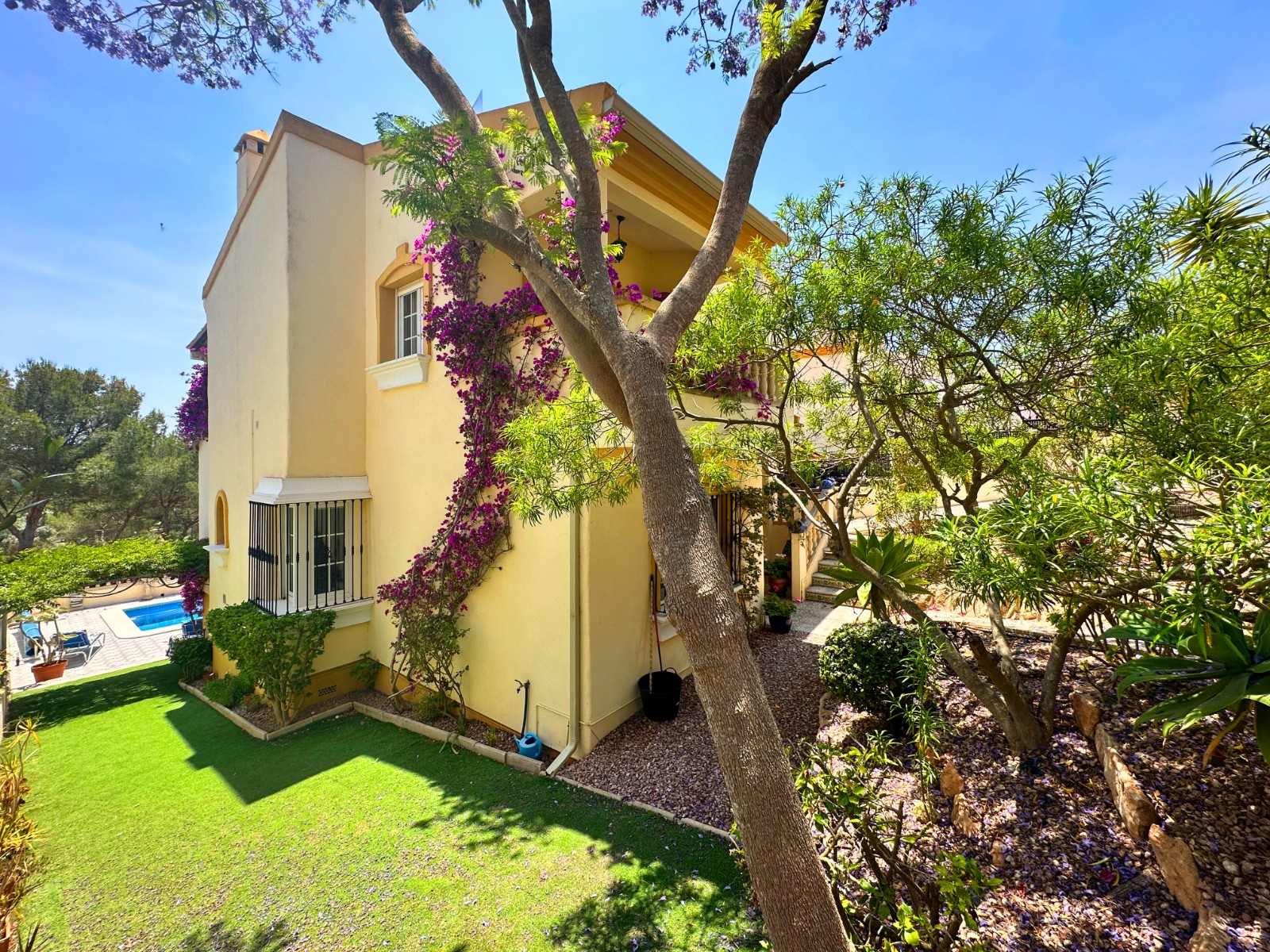 o_1jq49dffr1gv719nl11944hirfant Villa in Orihuela Costa, Alicante