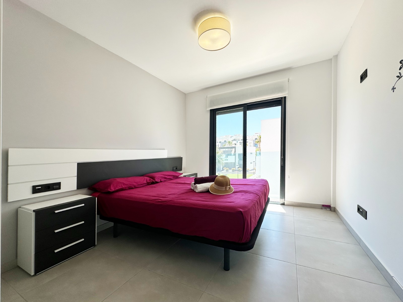 o_1jq989il0qru1po9gc4i6nc39a Apartment in Guardamar del Segura, Alicante