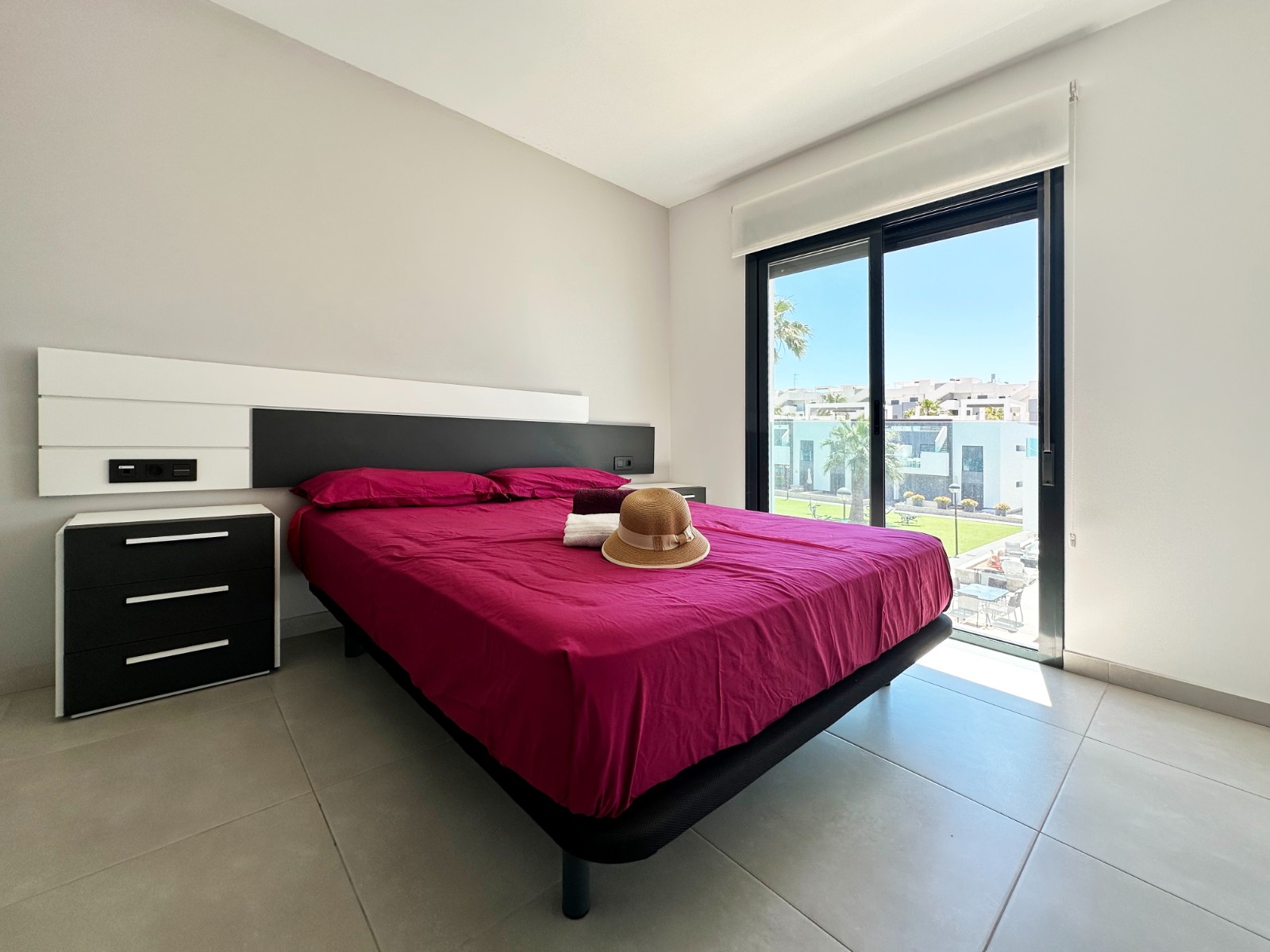 o_1jq989il0s4p17ksbgvsmmnth9b Apartment in Guardamar del Segura, Alicante