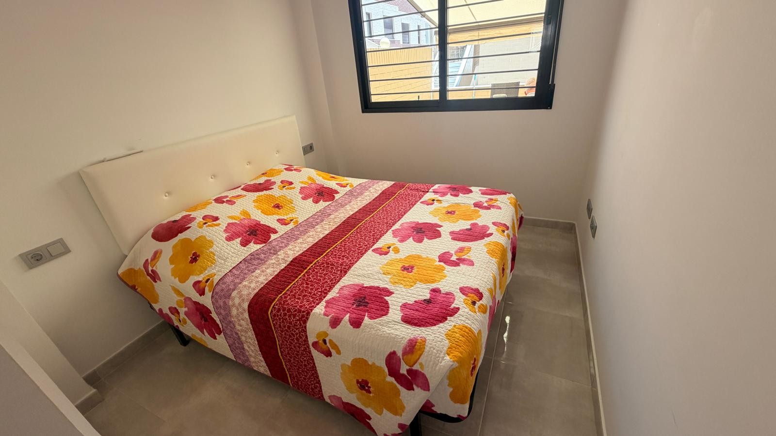 o_1jqjpfsotal118dg1p4o1a6l1dil28 Apartment in Orihuela Costa, Alicante