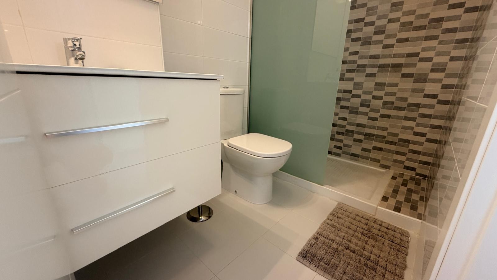 o_1jqjpfsotot9h9l7l18fd136g2e Apartment in Orihuela Costa, Alicante