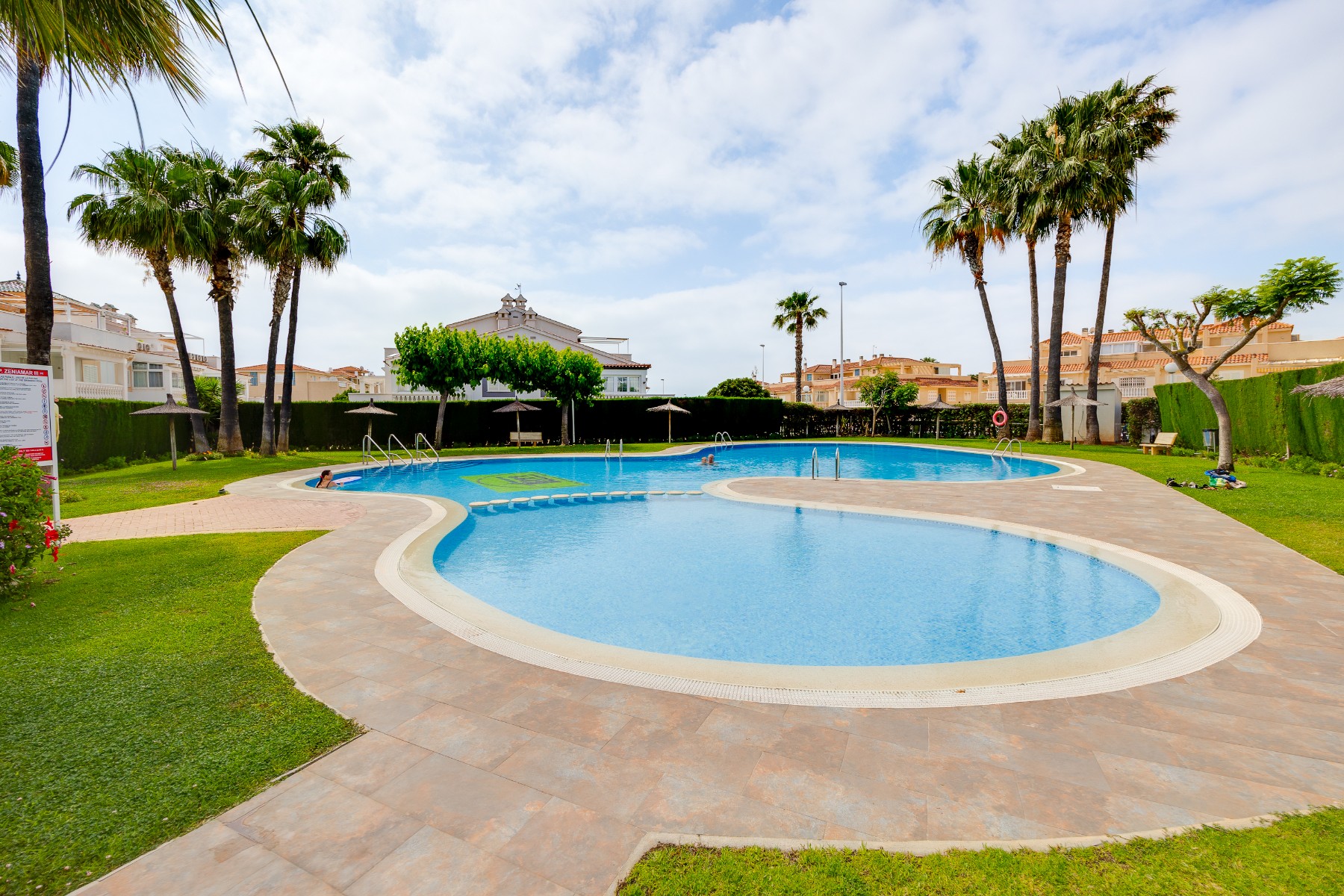 o_1jqr0l3h819r8nhla6b1ko018s84d Apartment in Orihuela Costa, Alicante