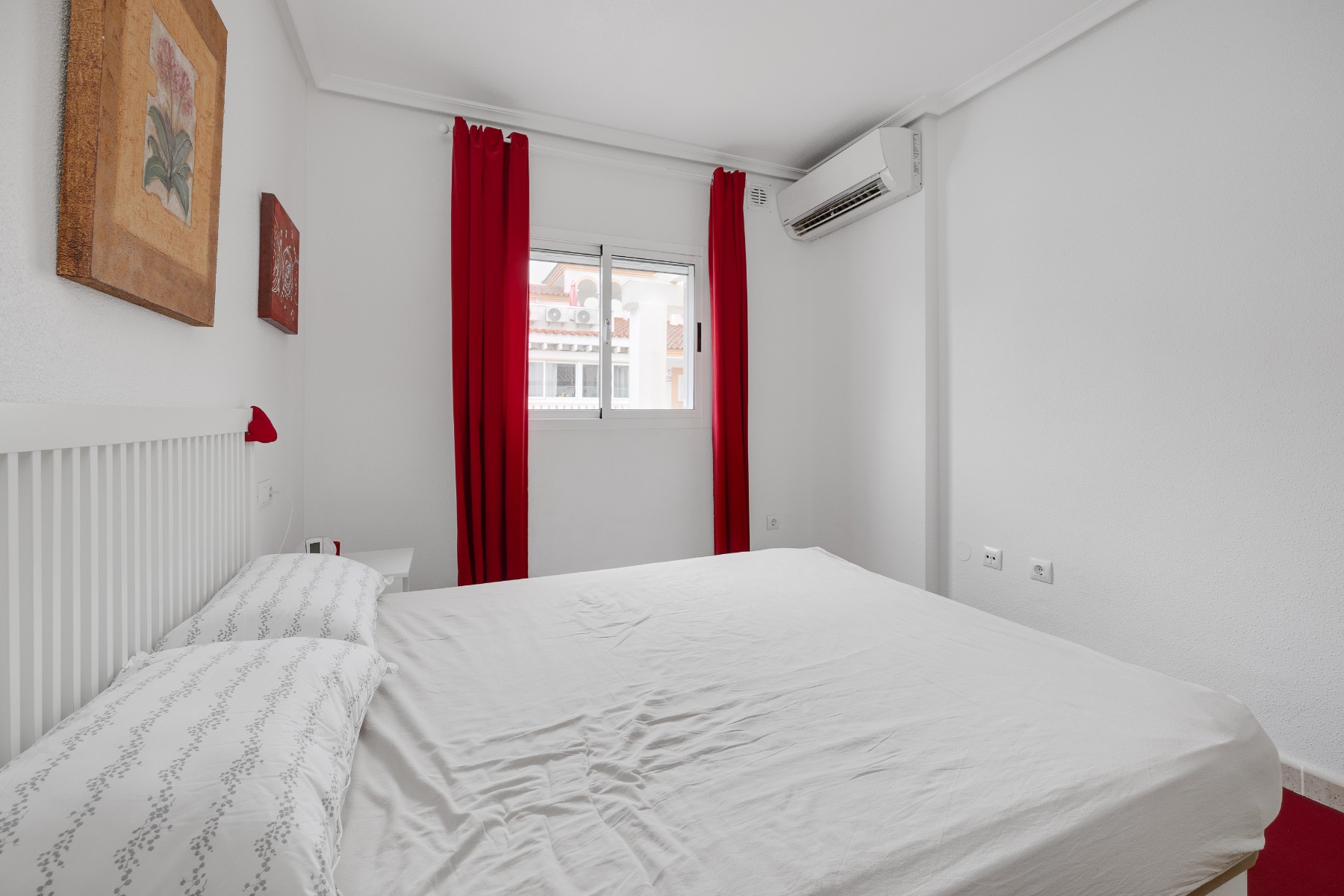 o_1jqr0l3h81eq91i0517skr2m1sc53h Apartment in Orihuela Costa, Alicante