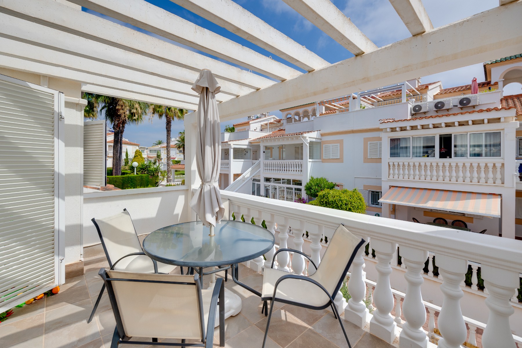 o_1jqr0l3h8avp5pbpjgvnh1b3t4b Apartment in Orihuela Costa, Alicante