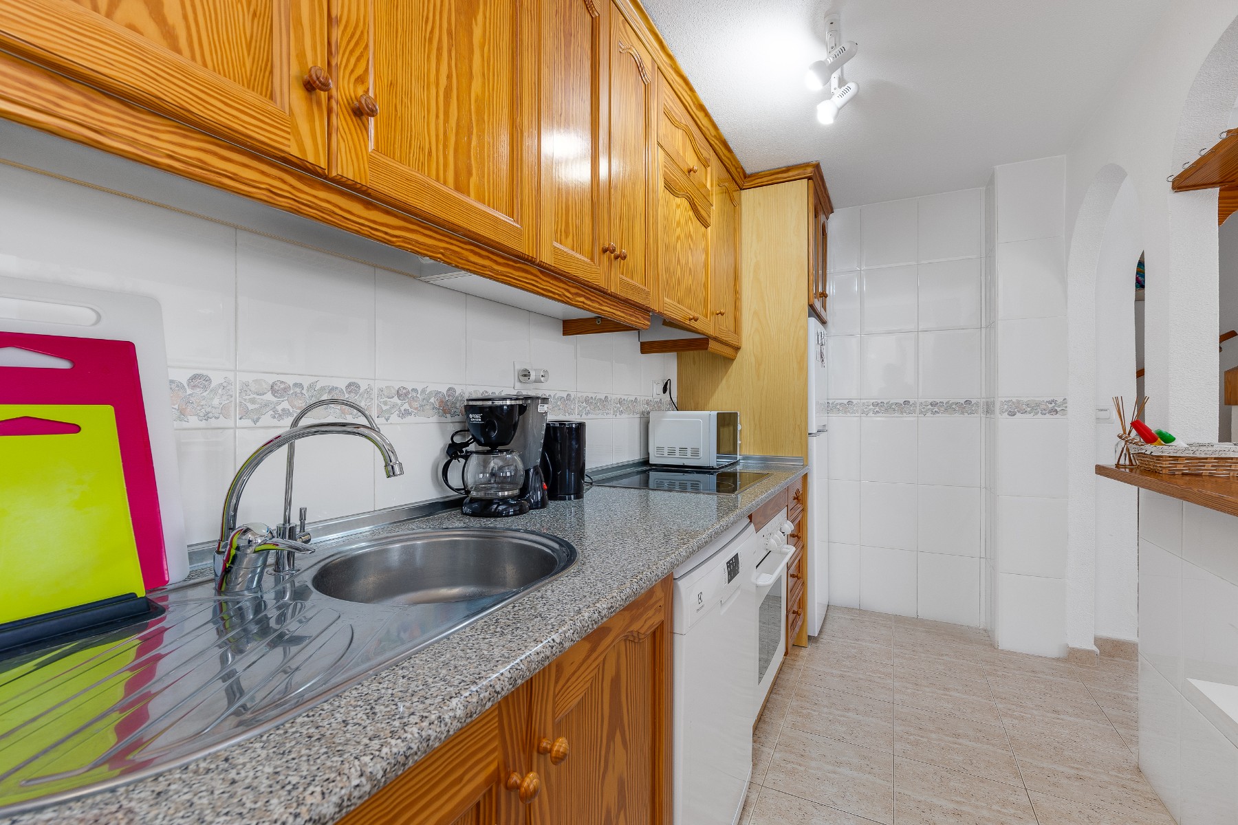 o_1jqr0l3h8i7v3pn1iad1b3817md3q Apartment in Orihuela Costa, Alicante