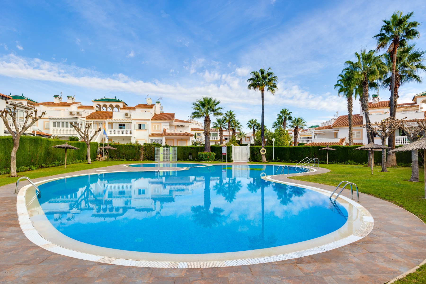 o_1jqr0l3h91bh61ij21p592301f8o4p.jpg Apartment for sale in Orihuela Costa