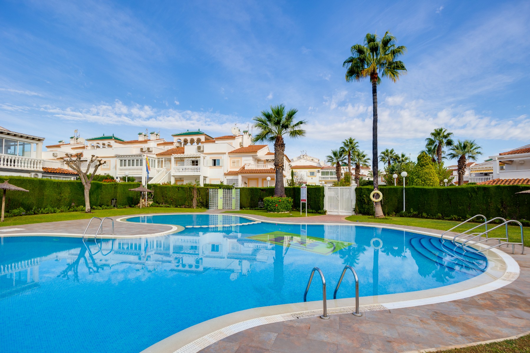o_1jqr0l3h9fhd1d8i1tga1flapm54q Apartment in Orihuela Costa, Alicante