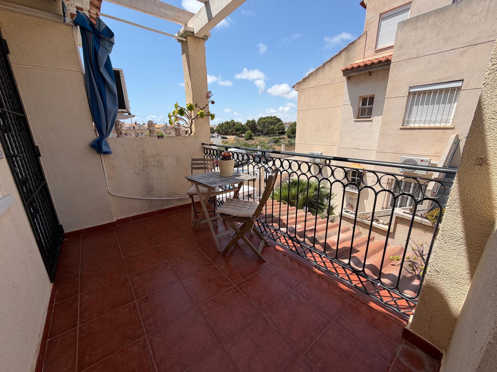 o_1jqr6vuhb1fqa122b17s27tk1jdg36 Apartment in Orihuela Costa, Alicante