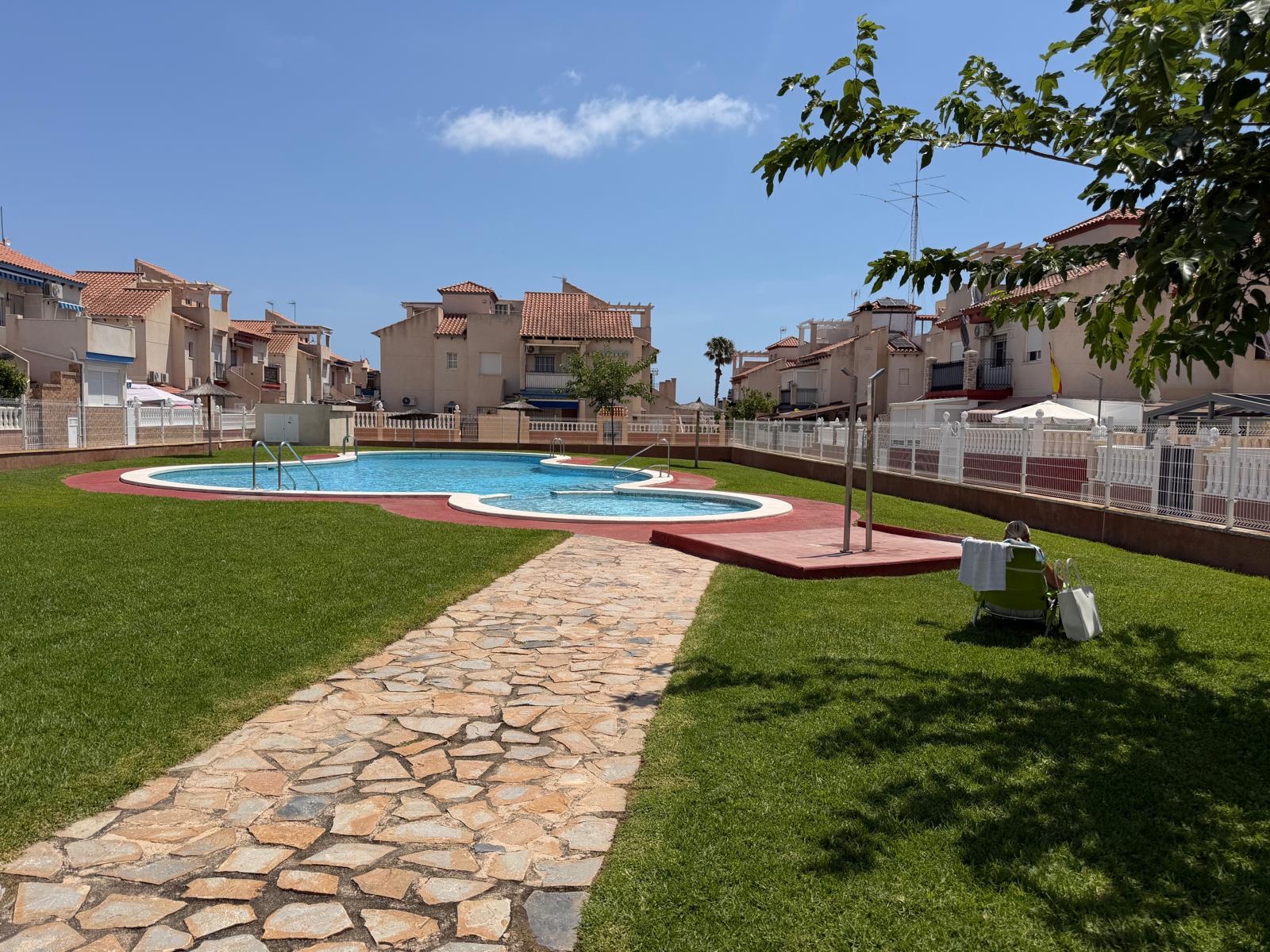 o_1jqr6vuhbdoe1h1d1c90j81g7g34 Apartment in Orihuela Costa, Alicante