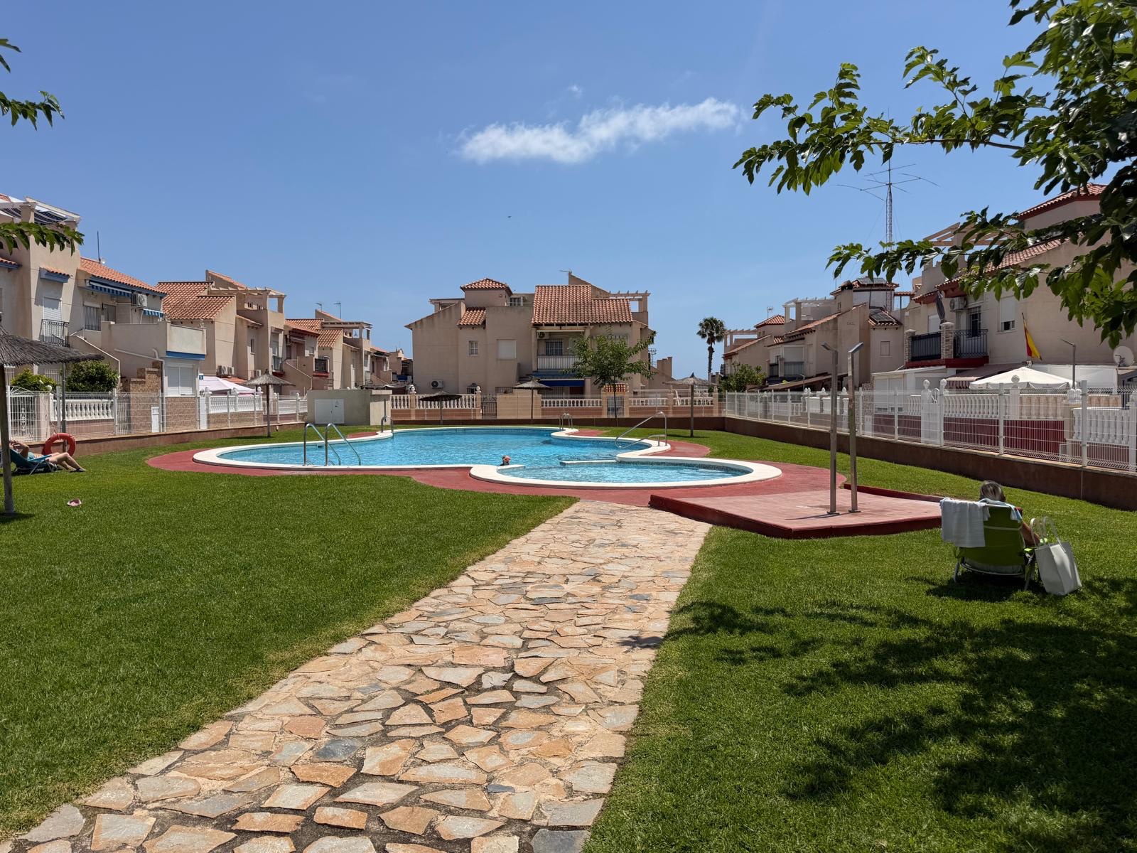 o_1jqr6vuhbme213bs1hf61sj832j35 Apartment in Orihuela Costa, Alicante