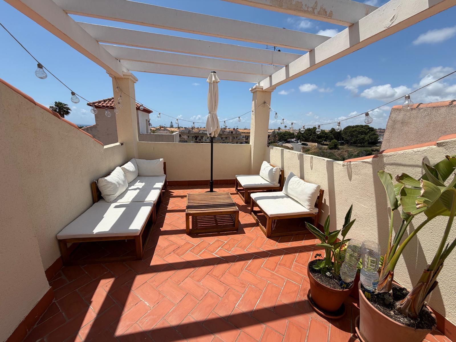 o_1jqr6vuhbvgqumm1mlc1iac1uhn37 Apartment in Orihuela Costa, Alicante