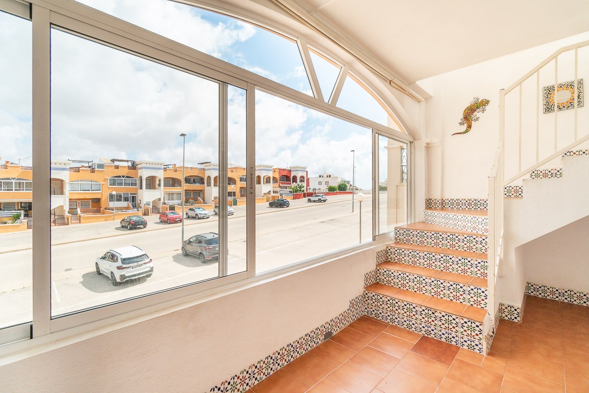o_1jr7mr8p317ps7ln1ufig795g3b Apartment in Orihuela Costa, Alicante