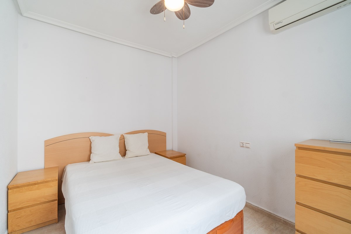 o_1jr7mr8p36a4mtv1l7t12m9tfe37 Apartment in Orihuela Costa, Alicante