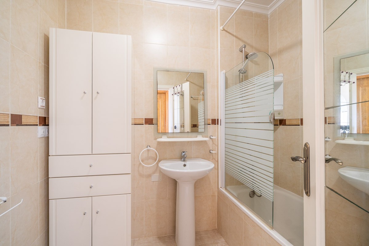 o_1jr7mr8p38l35k51hvmnf3173s34 Apartment in Orihuela Costa, Alicante