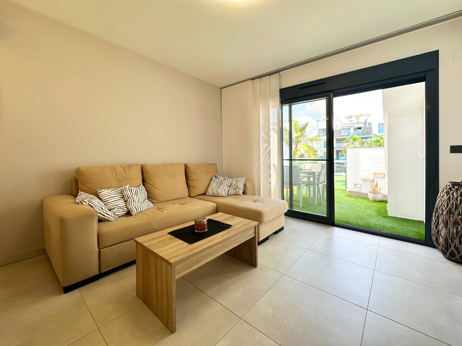 o_1jr822rae17bq12c64vi59gdq33e Penthouse in Guardamar del Segura, Alicante