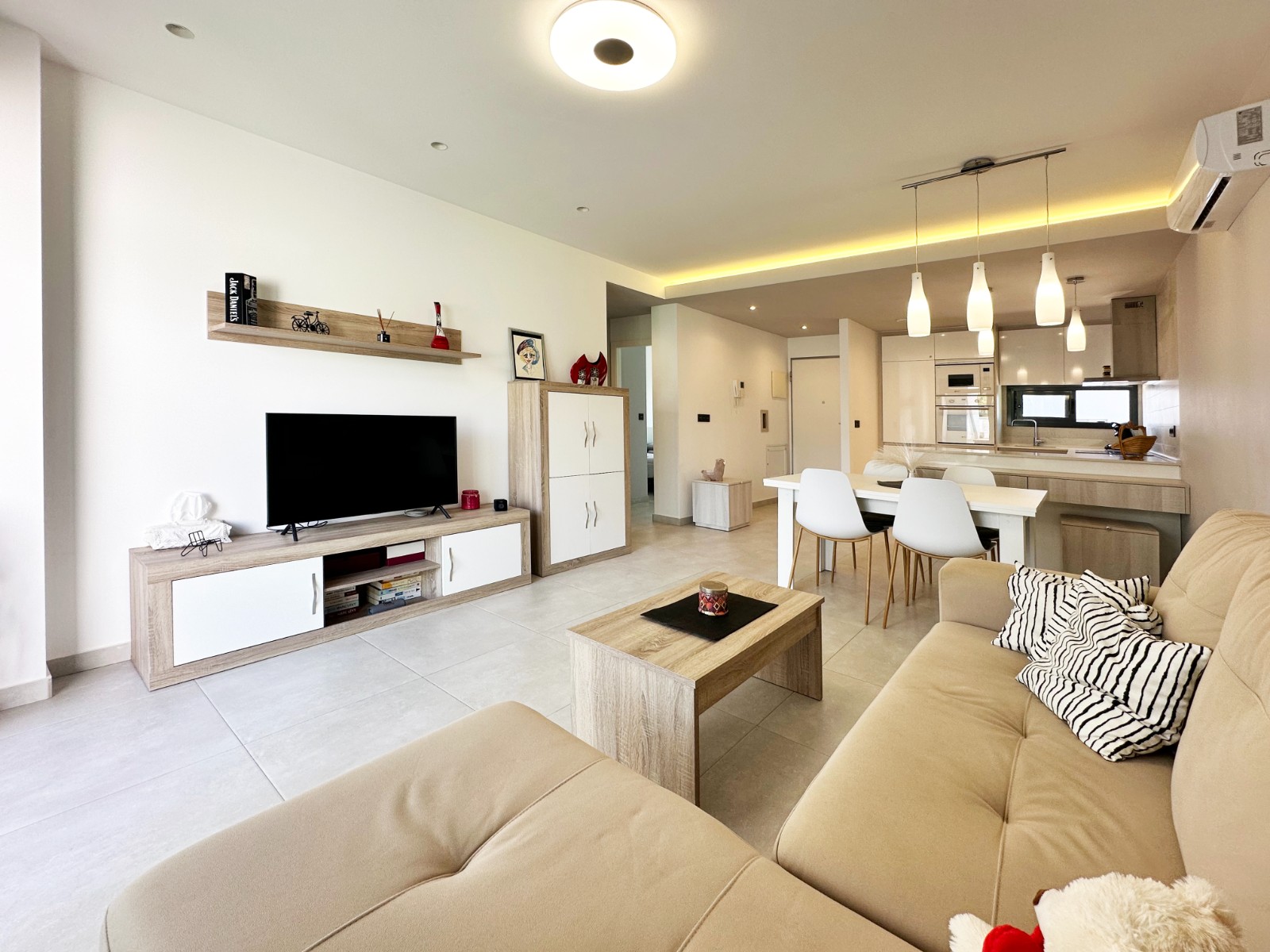 o_1jr822rae1e0t1s14p6817dv172a36 Penthouse in Guardamar del Segura, Alicante