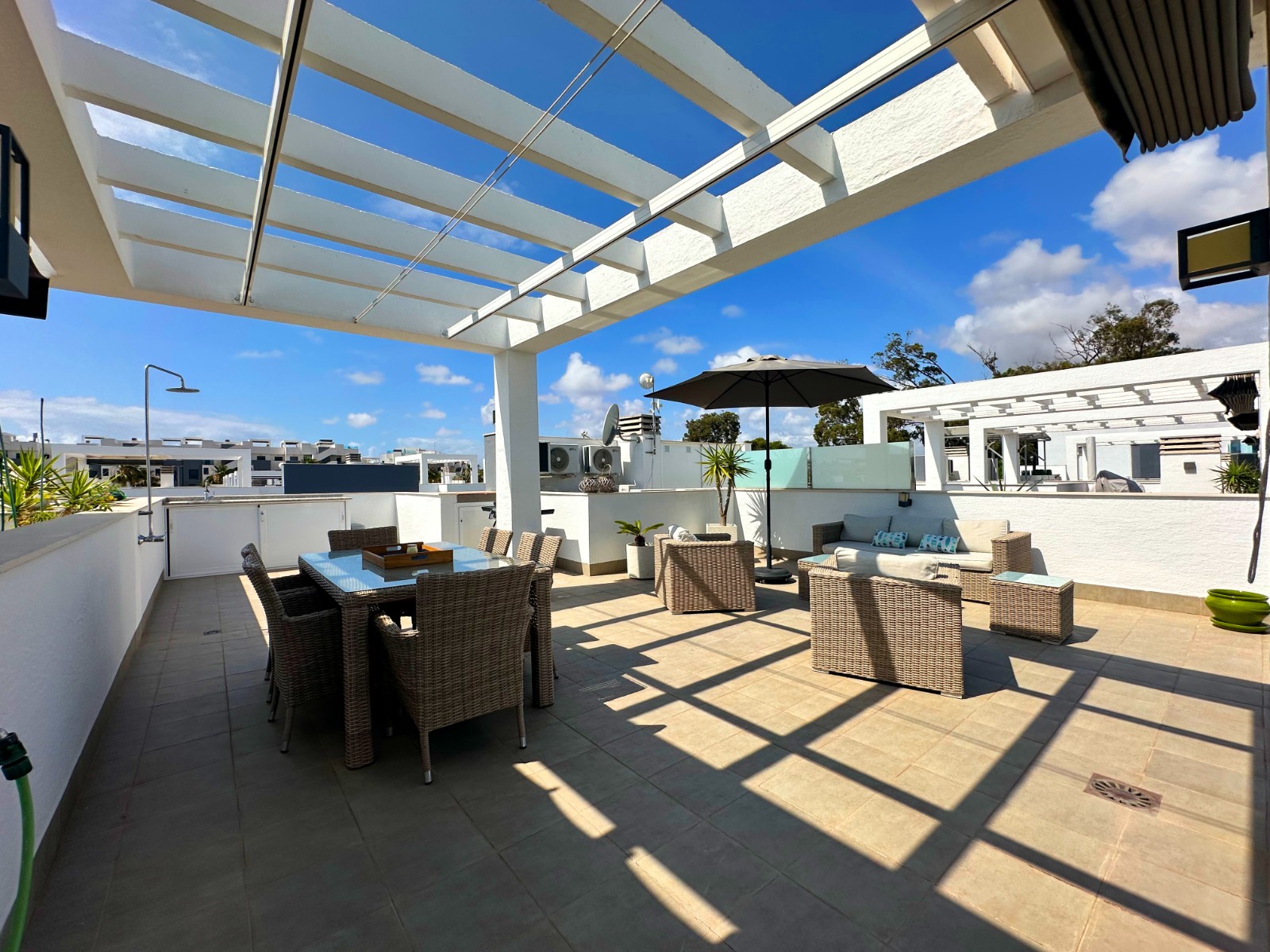 o_1jr822rae1jatd0p1kpm1so21gfu47 Penthouse in Guardamar del Segura, Alicante