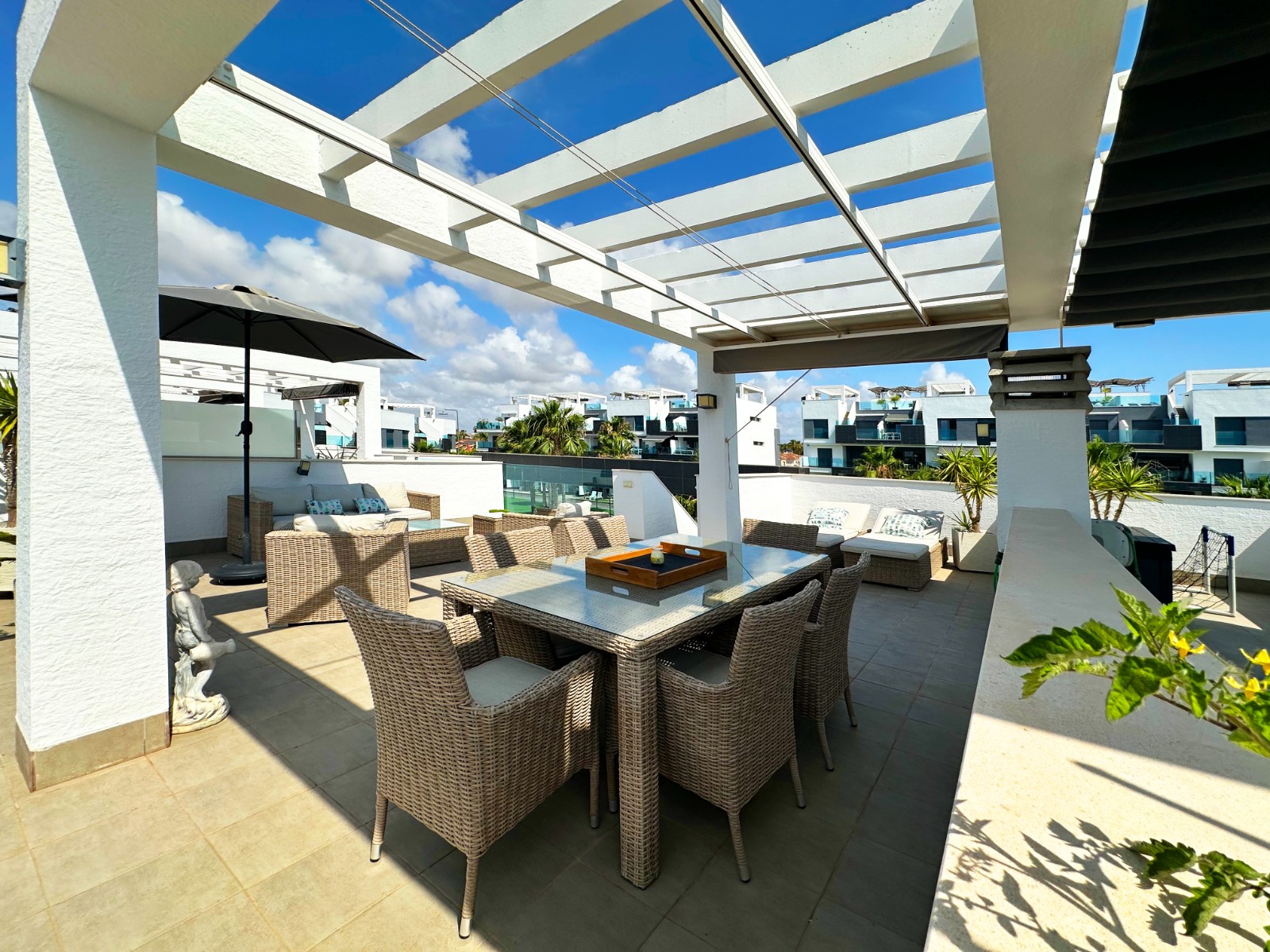 o_1jr822raeih81d0819i756gjkf4a Penthouse in Guardamar del Segura, Alicante
