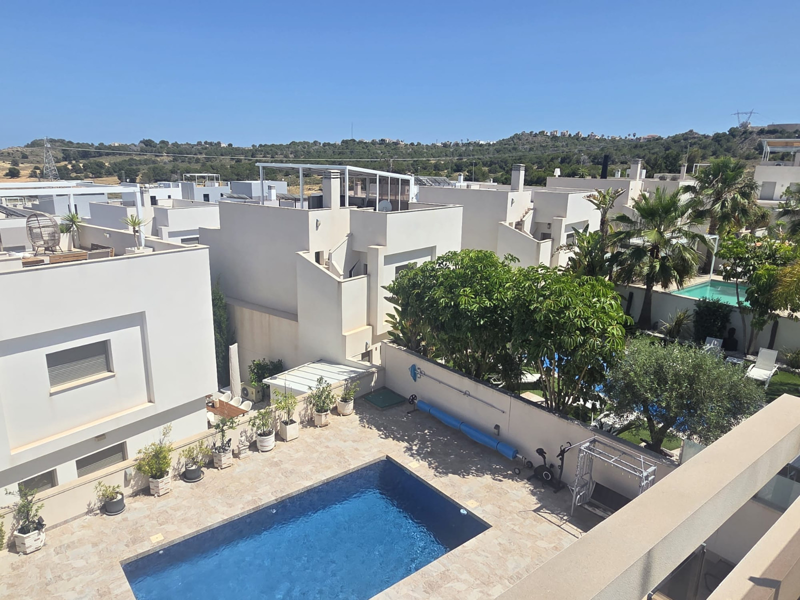 o_1jr8r3oaq10mtq6p15fg198g13q52u Villa in San Miguel de Salinas, Alicante