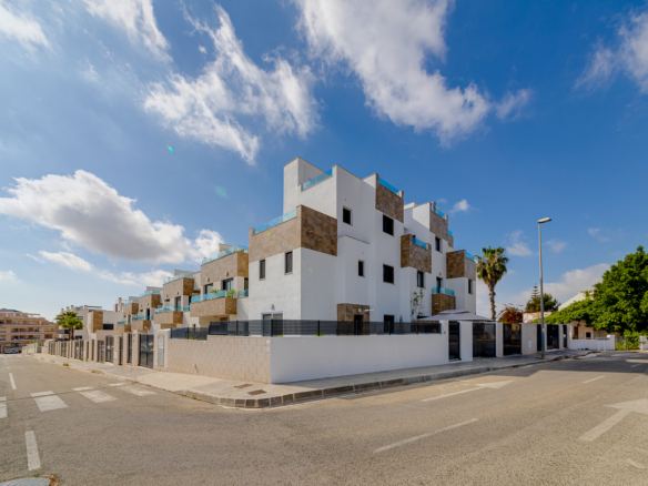 Town House for sale in Villamartin