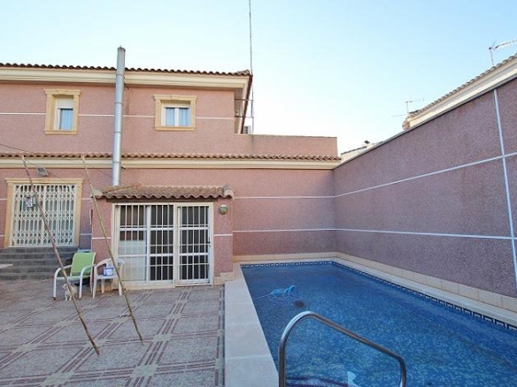 Villa for sale in Formentera del Segura