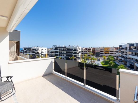 Penthouse for sale in Orihuela Costa