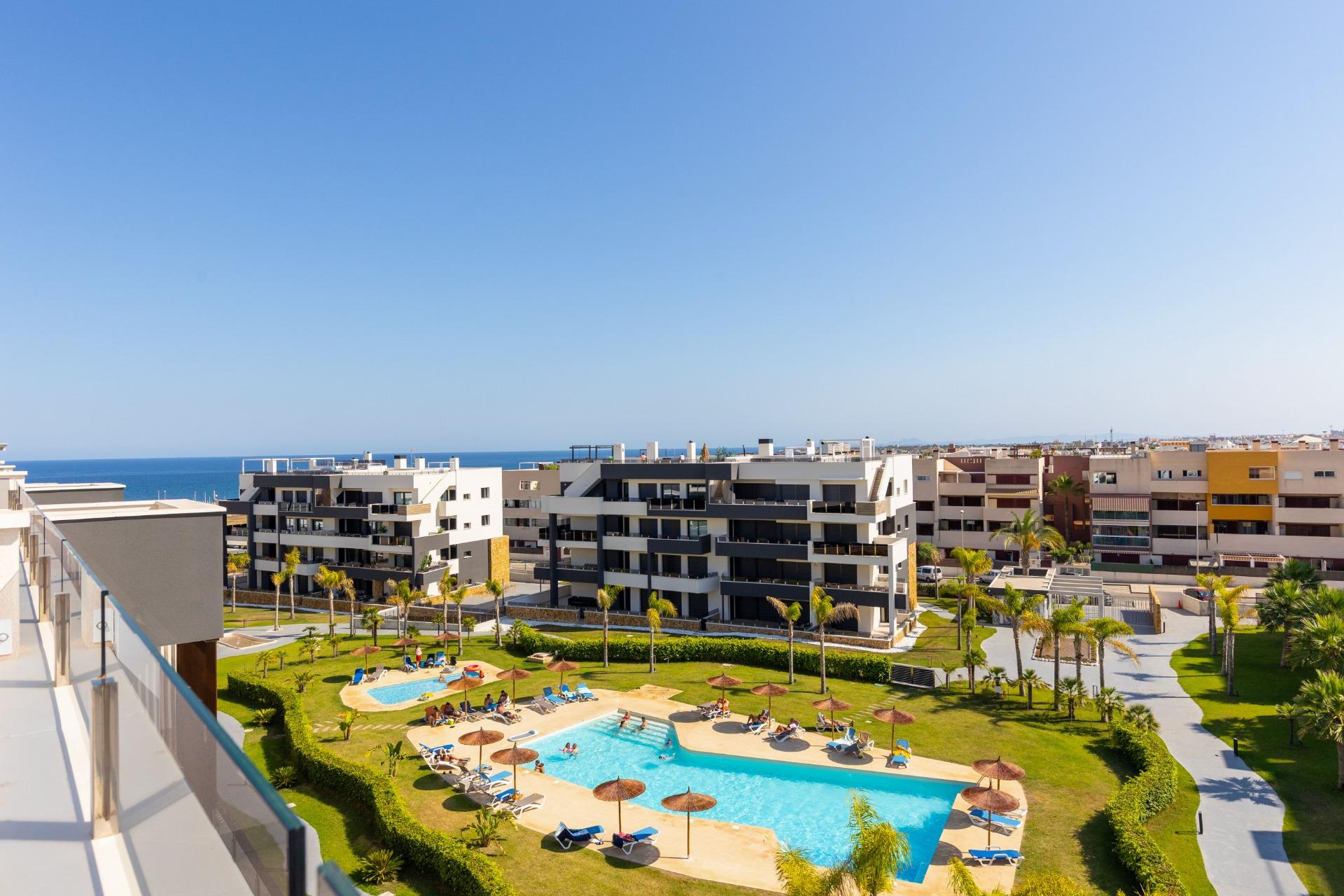 15-14 Penthouse in Orihuela Costa, Alicante