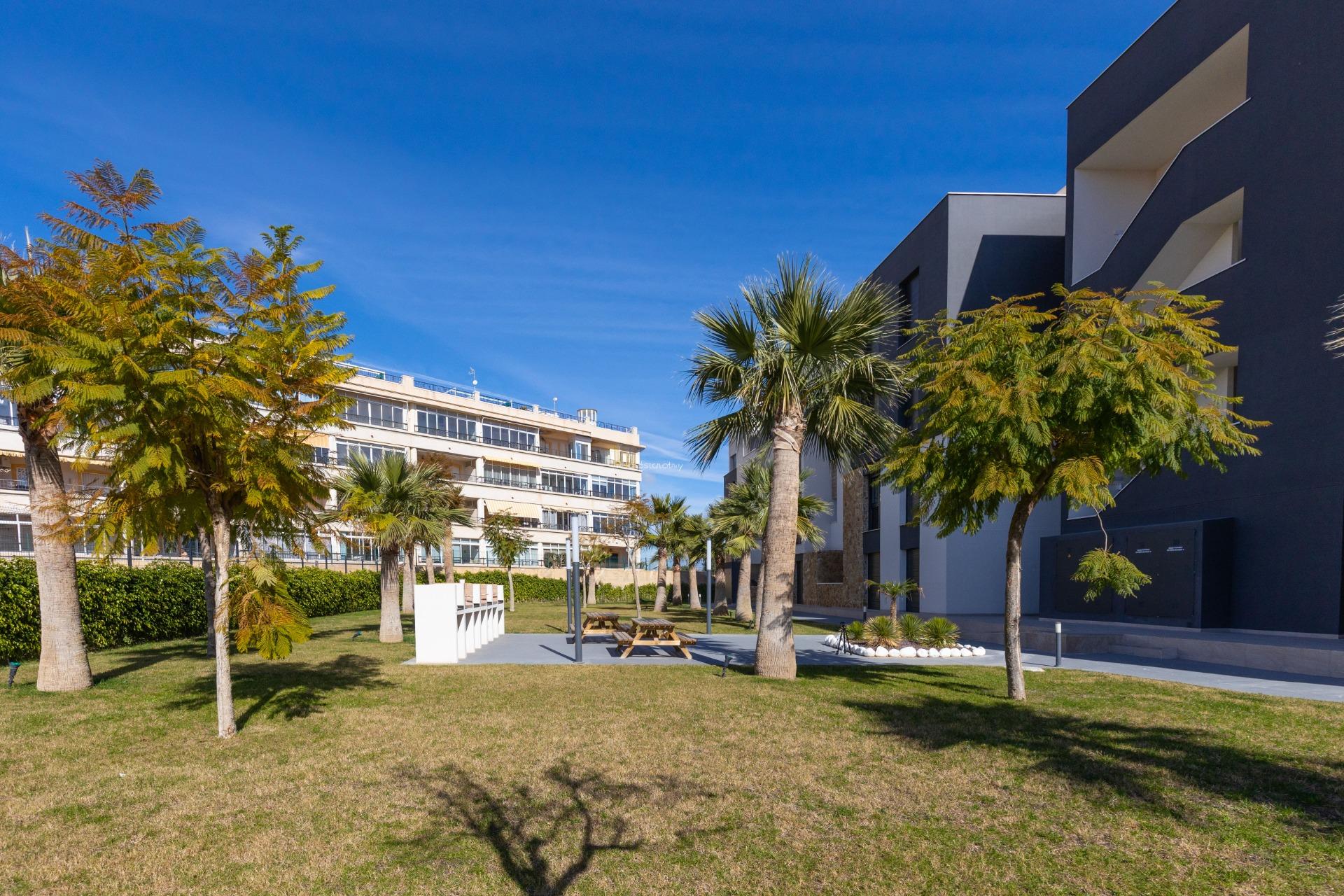 15-26 Penthouse in Orihuela Costa, Alicante