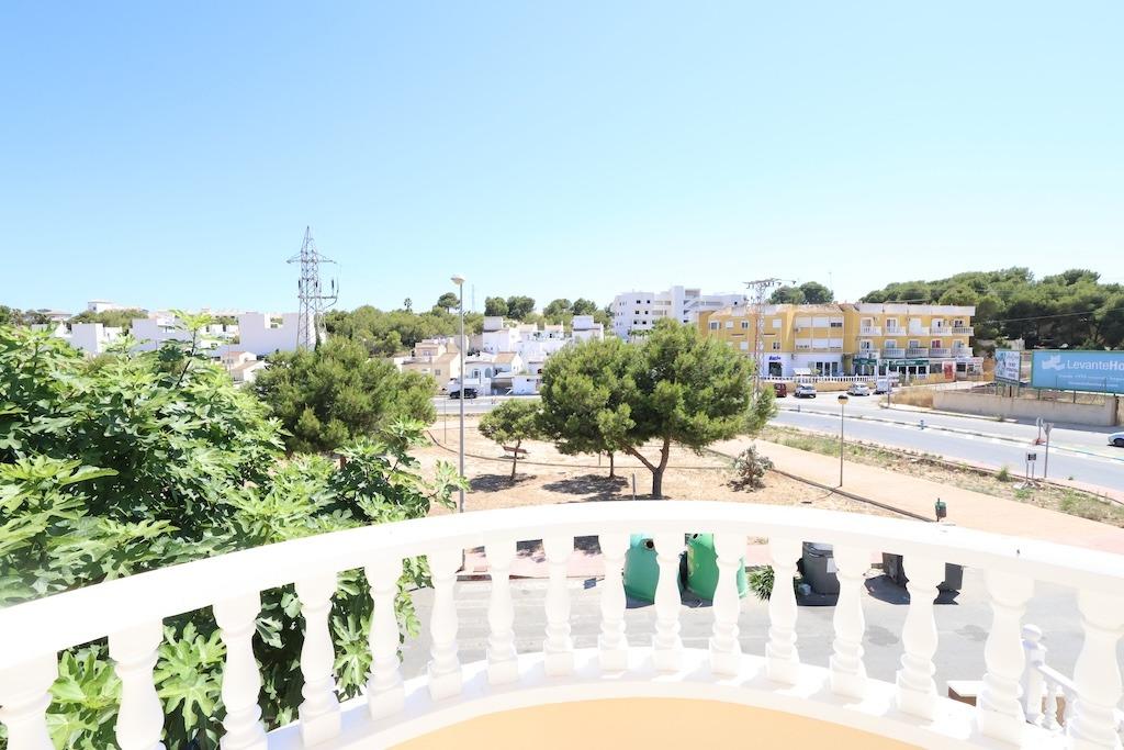 2-15 Villa in Orihuela Costa, Alicante