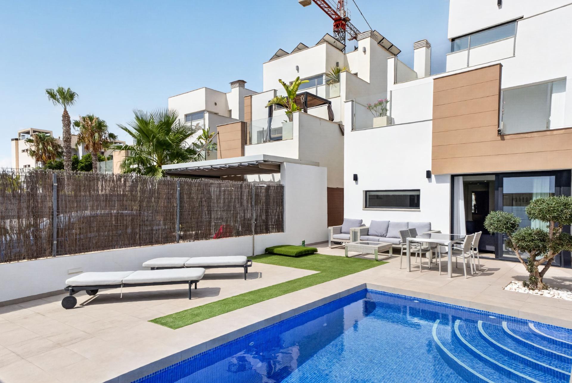 2-2 Alicante – Sunrise Dream Properties