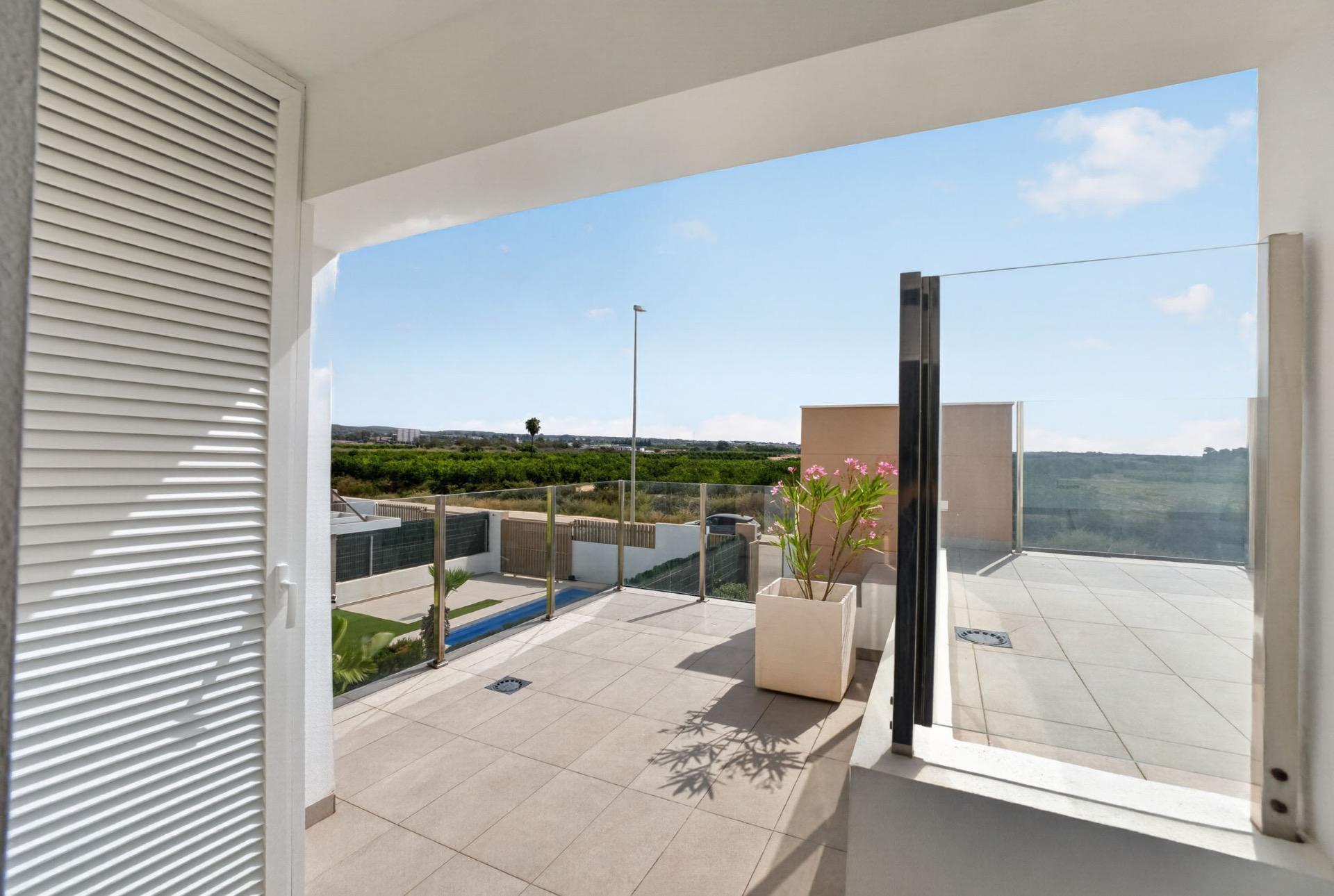 2-29 Villa in Guardamar del Segura, Alicante