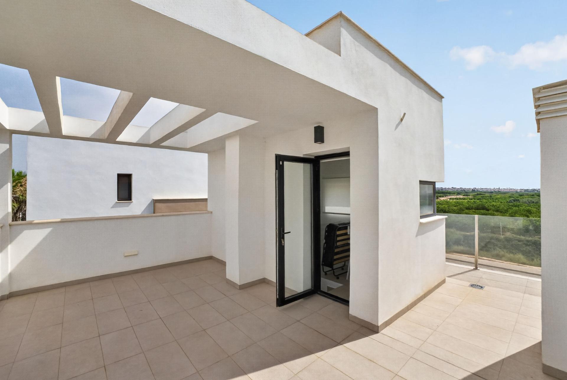 2-38 Villa in Guardamar del Segura, Alicante