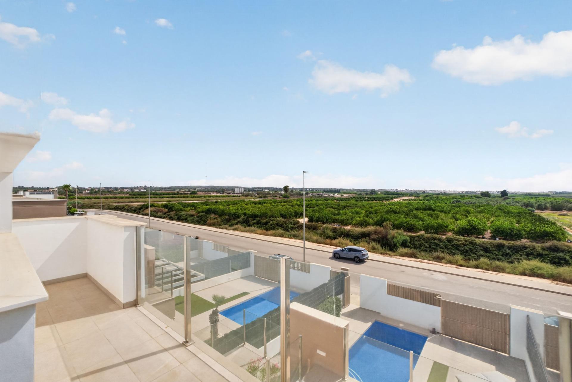 2-40 Villa in Guardamar del Segura, Alicante