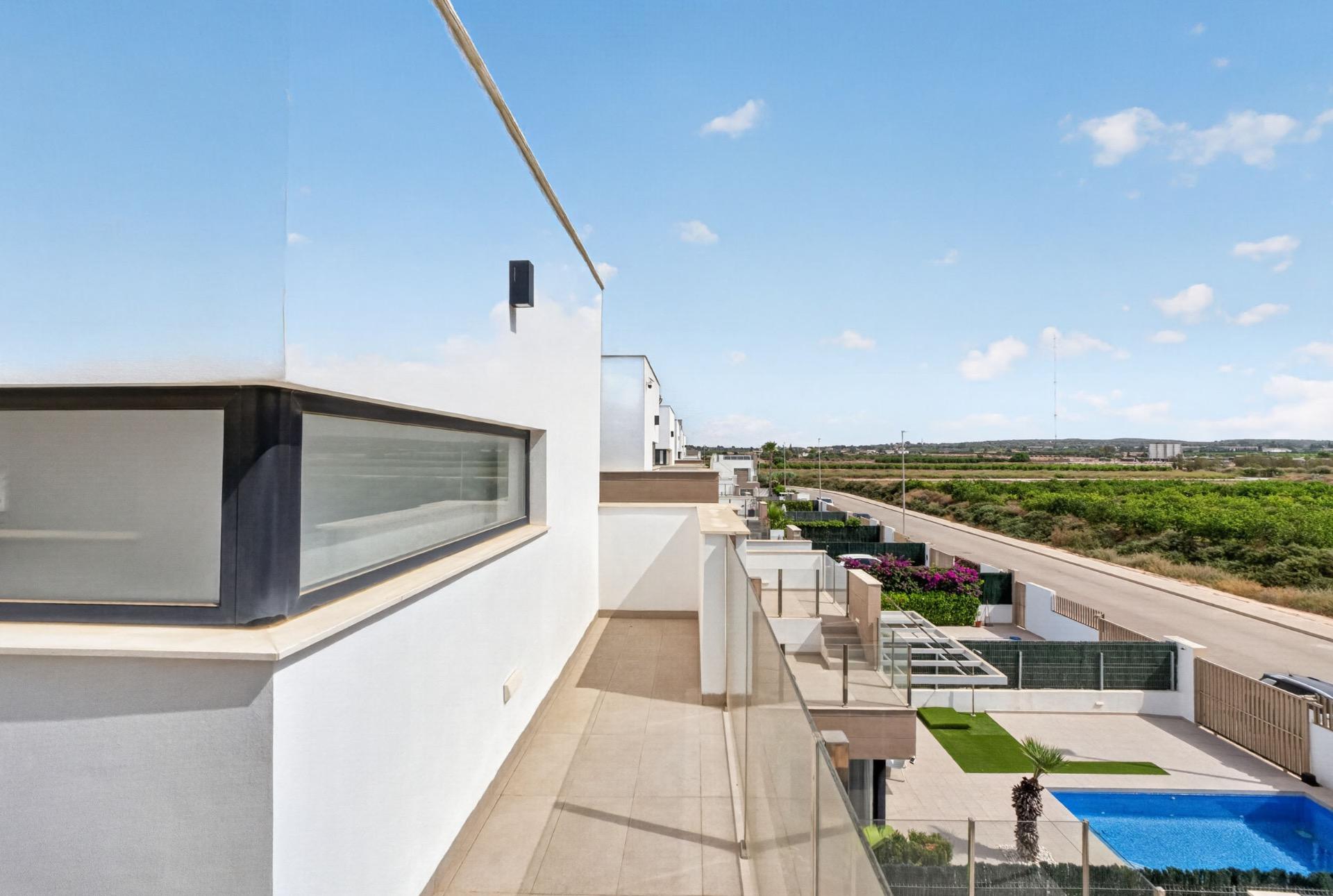 2-41 Villa in Guardamar del Segura, Alicante