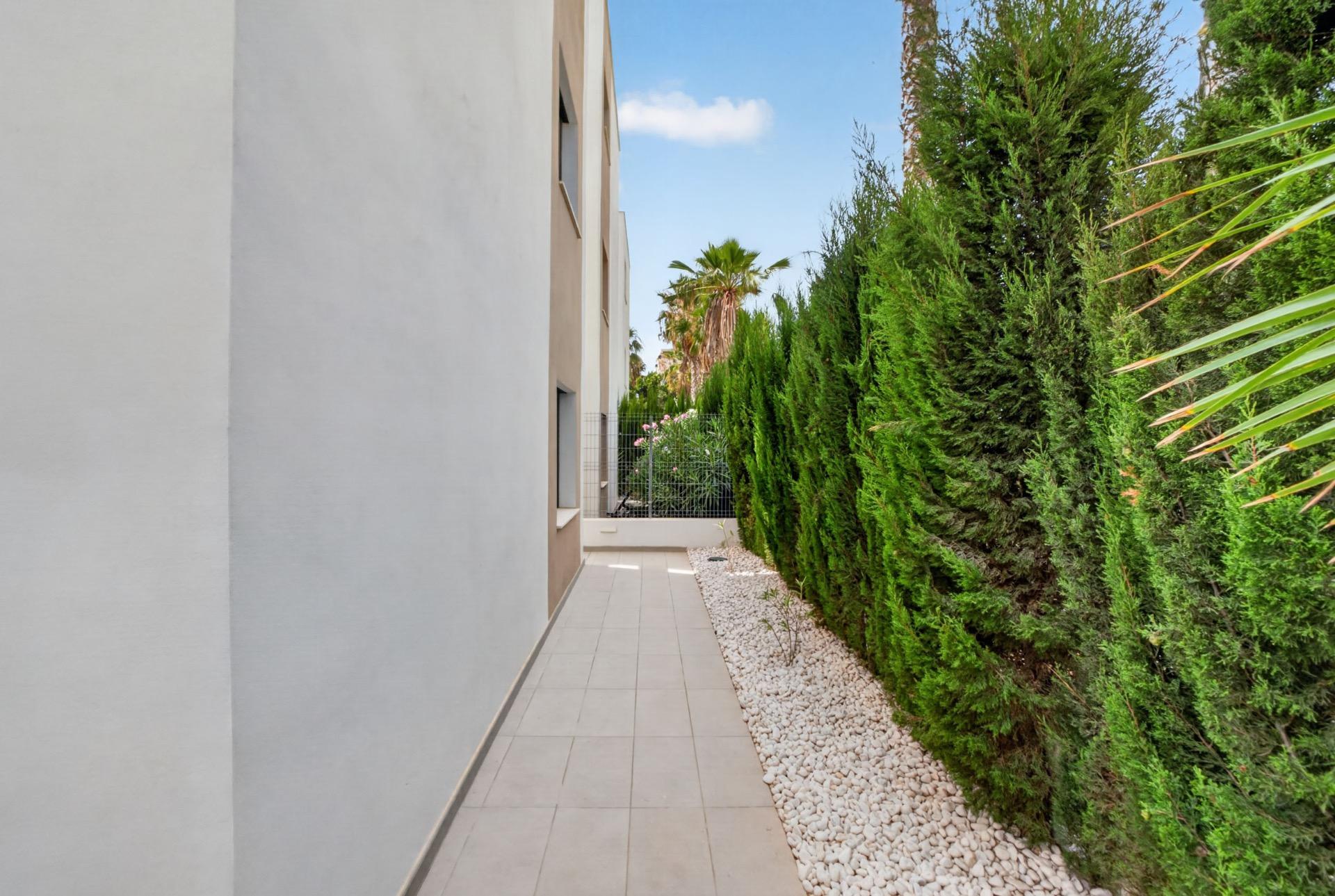 2-46 Villa in Guardamar del Segura, Alicante