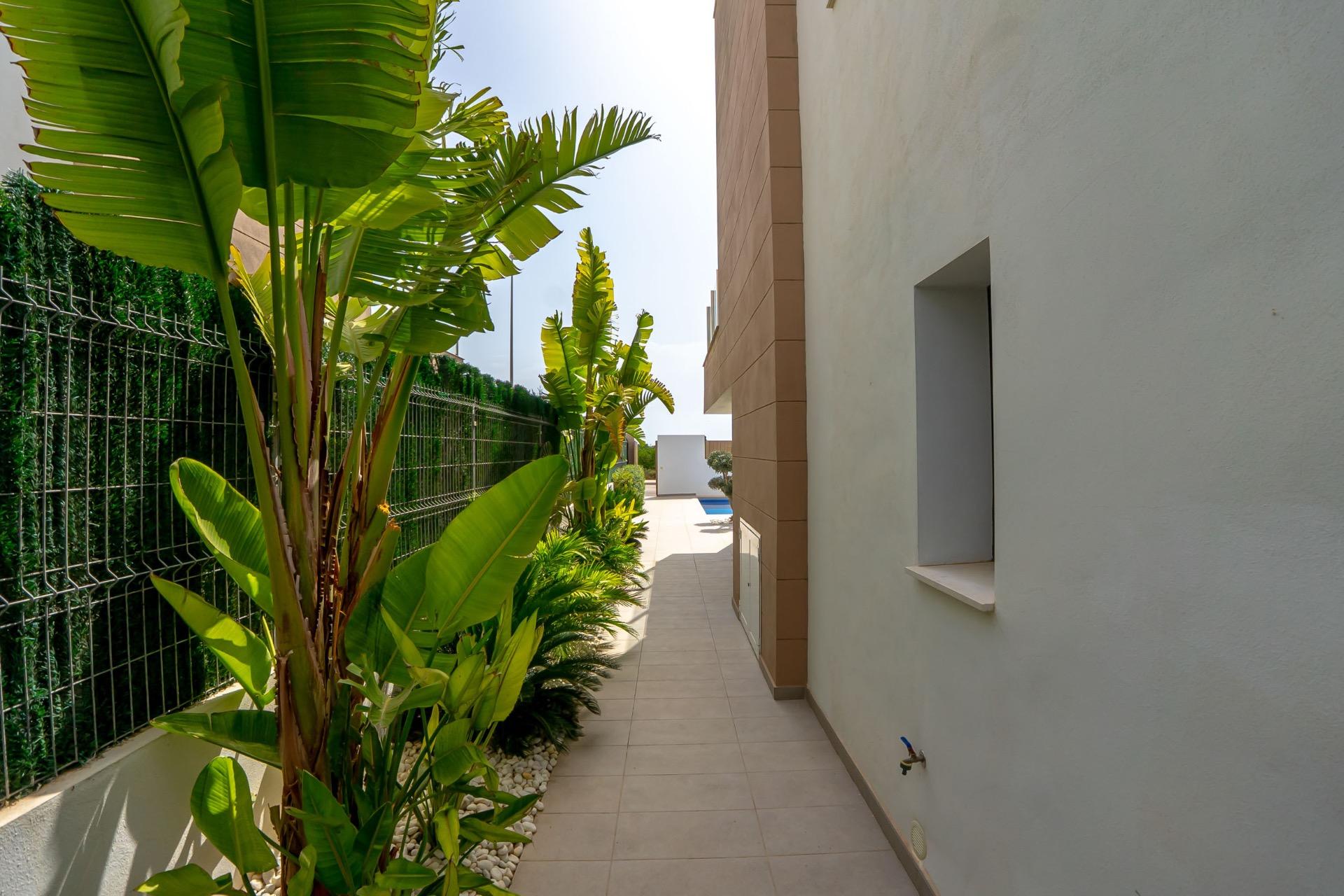 2-47 Villa in Guardamar del Segura, Alicante