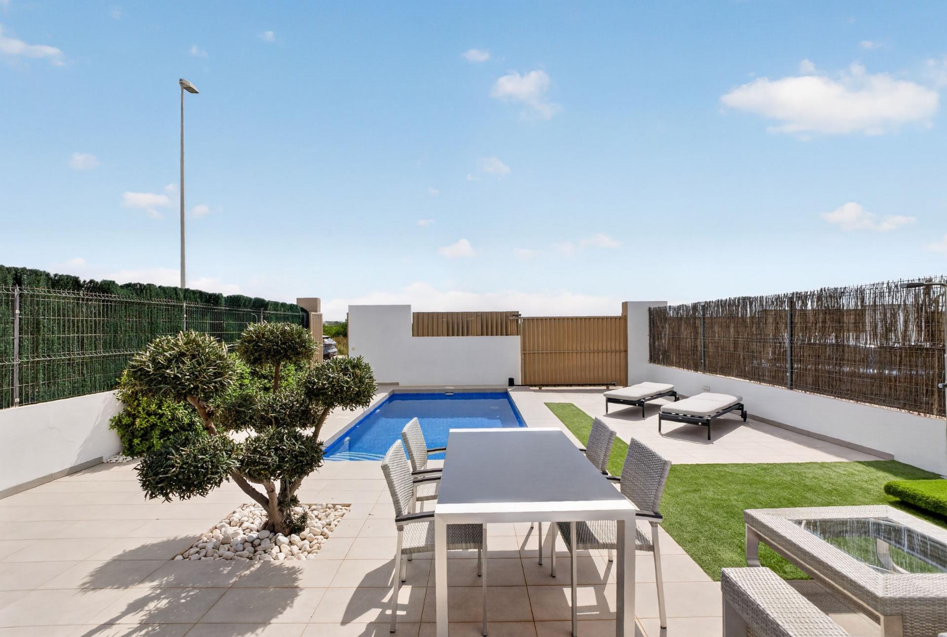 2-48 Villa in Guardamar del Segura, Alicante