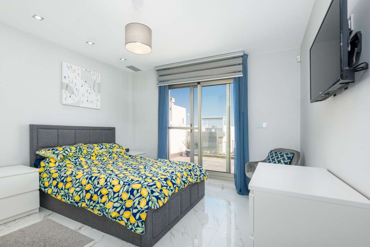 20260711105221000000_Monica-Calle-Nerbion-6-Villa-Martin-53 Villa in Orihuela Costa, Alicante