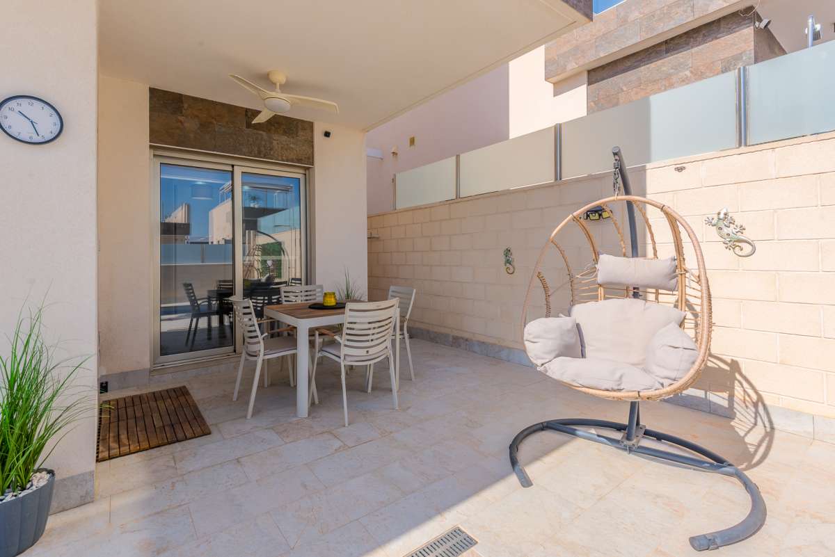 20260711105222000000_Monica-Calle-Nerbion-6-Villa-Martin-18 Villa in Orihuela Costa, Alicante