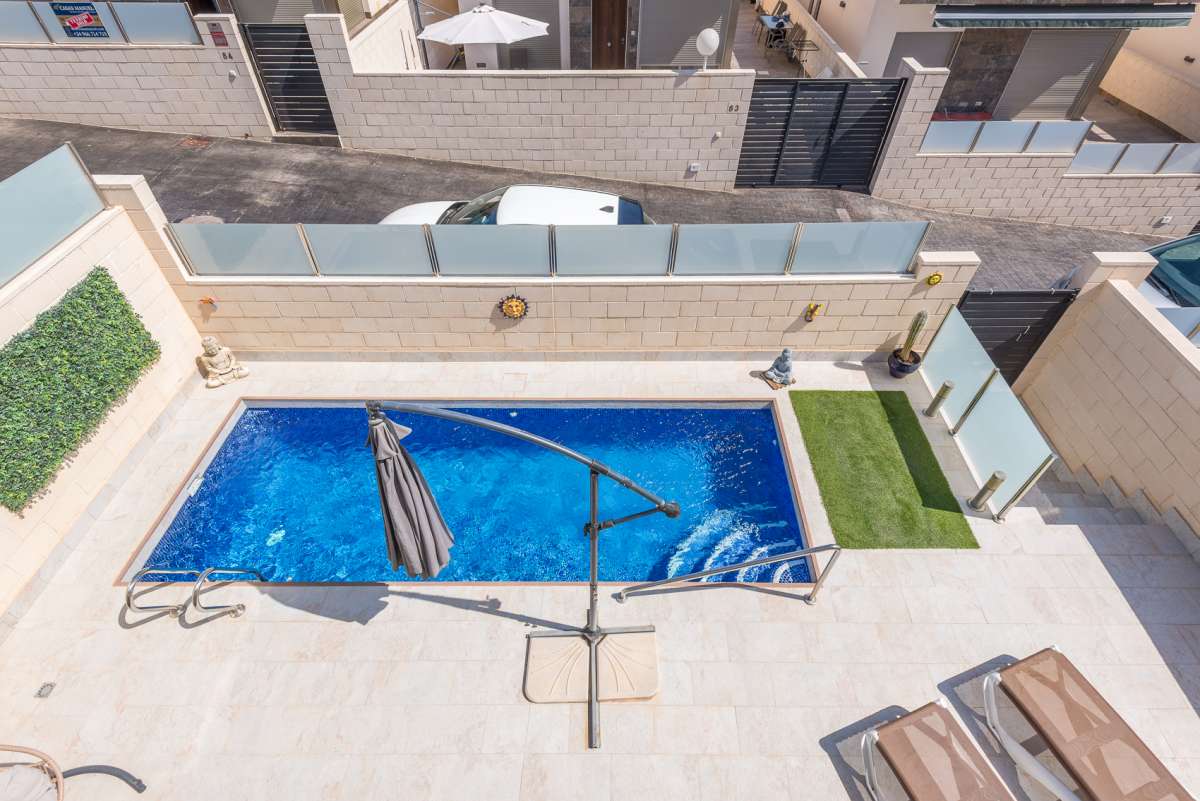20260711105222000000_Monica-Calle-Nerbion-6-Villa-Martin-22 Villa in Orihuela Costa, Alicante