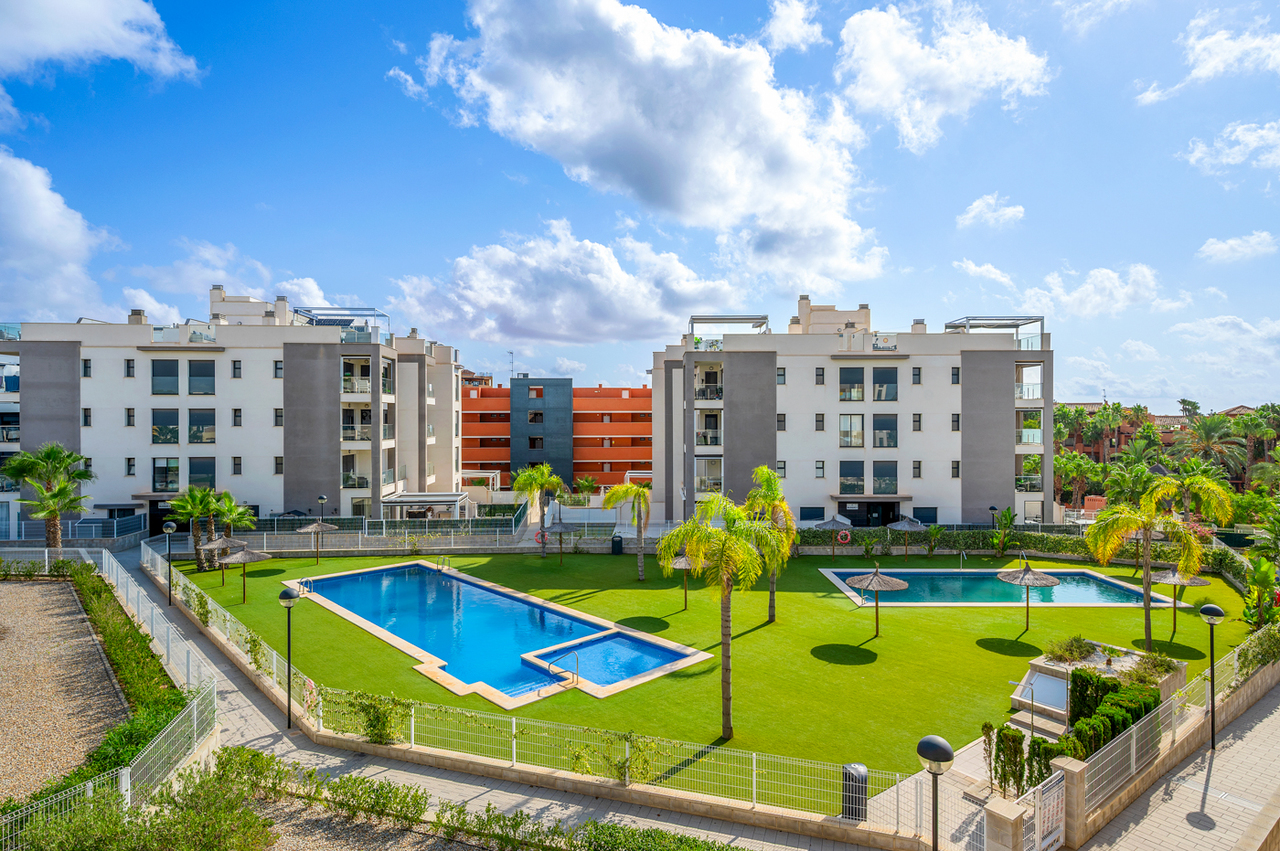 26d517s0705 Apartment in Villamartin, Alicante