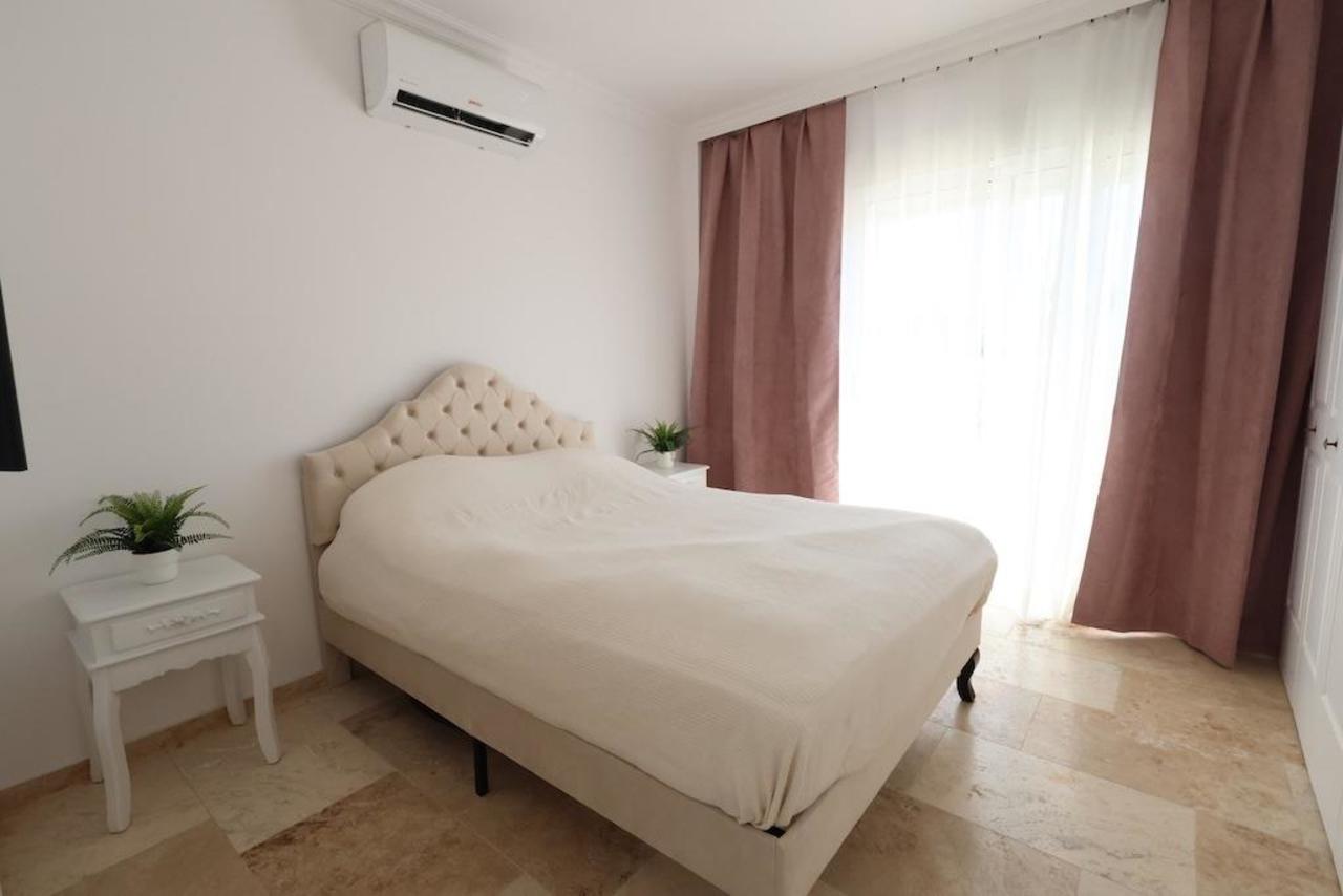 26t737h0735 Villa in Orihuela Costa, Alicante