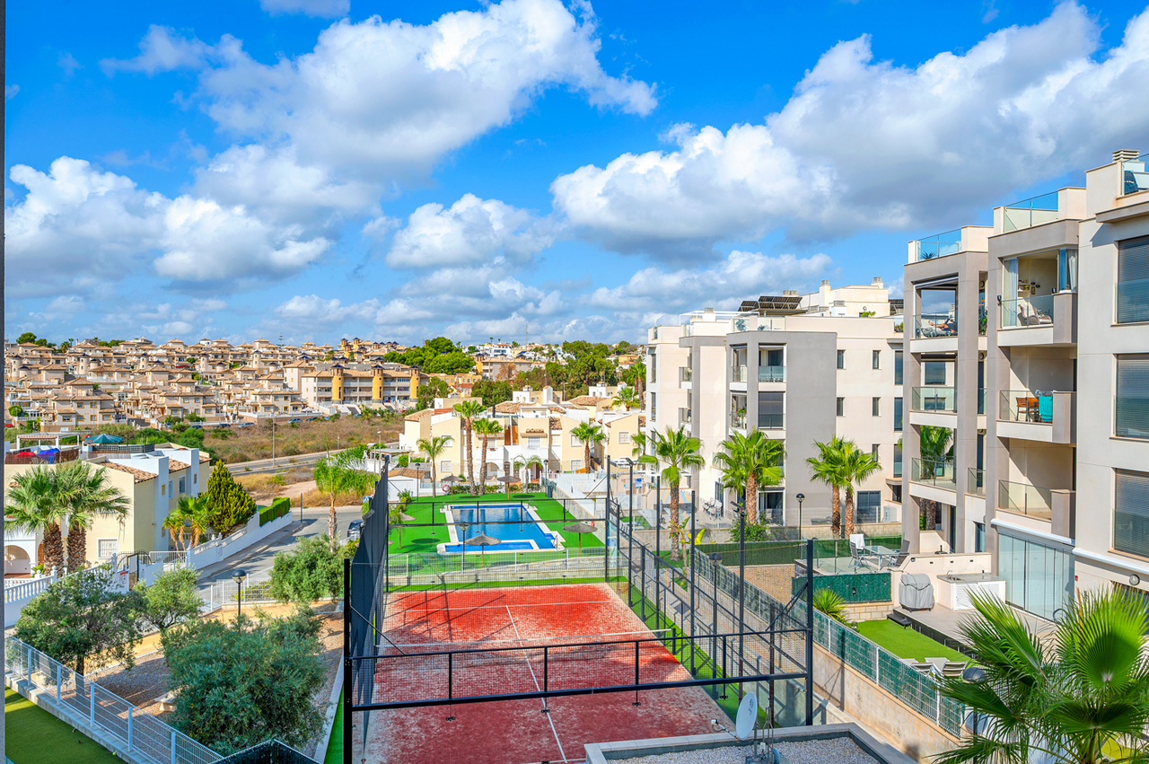 26y632v0711 Apartment in Villamartin, Alicante