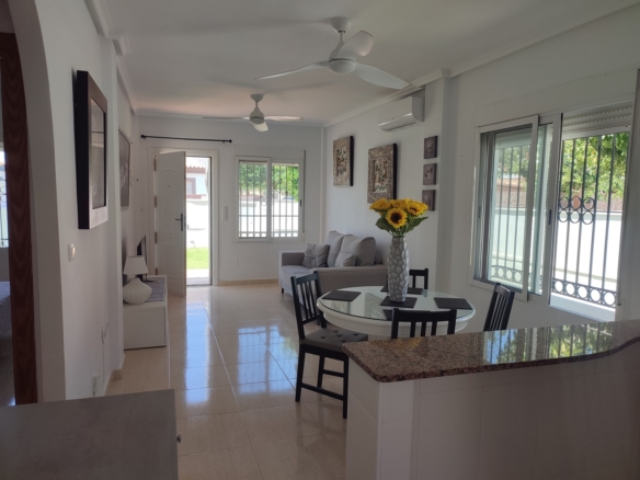 Villa for sale in Sucina