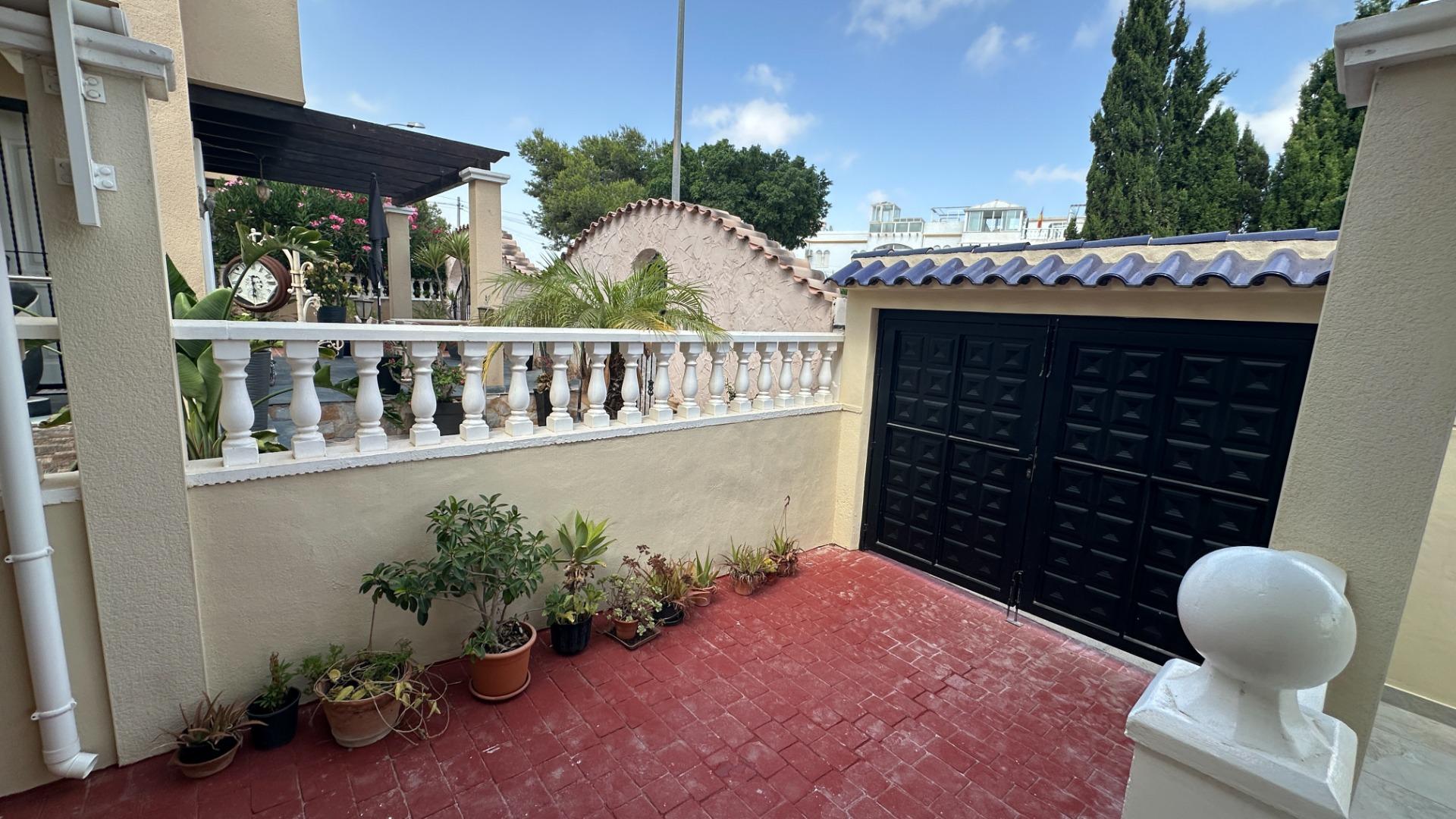 32-4 Town House in San Miguel de Salinas, Alicante