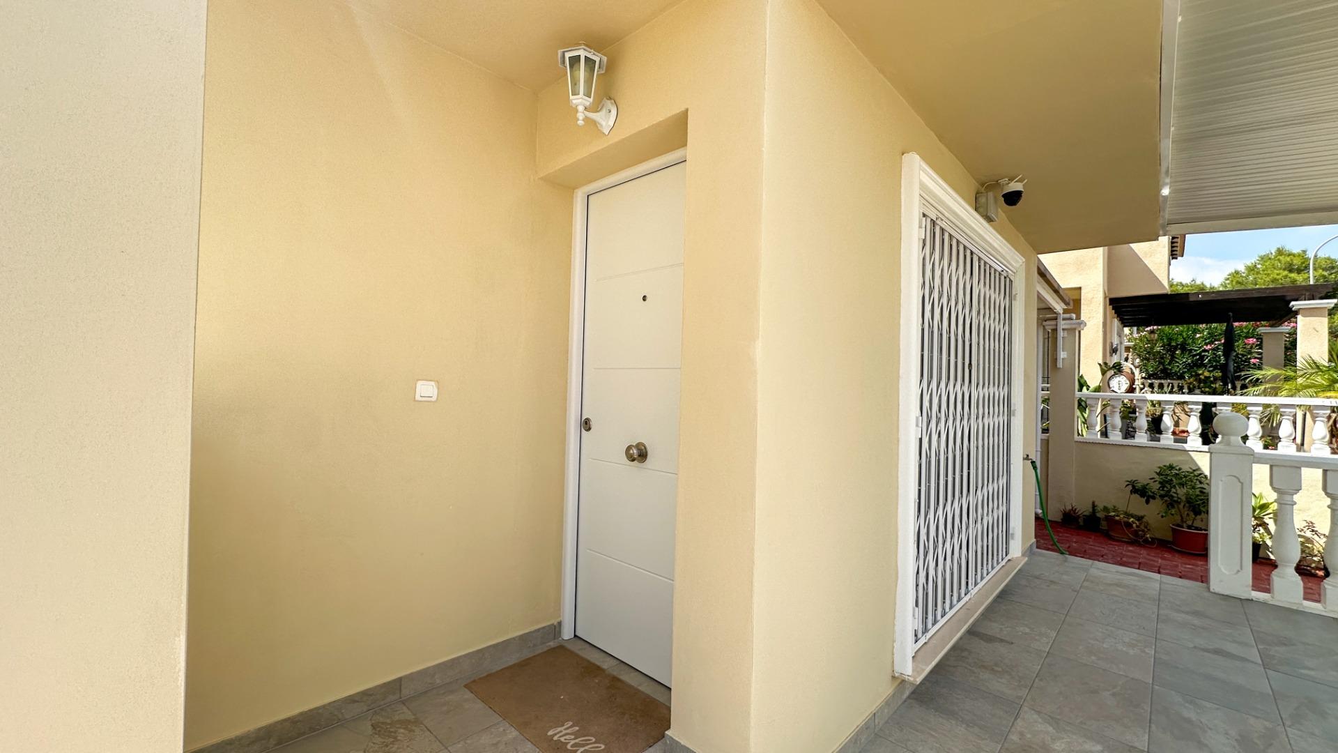 32-9 Town House in San Miguel de Salinas, Alicante