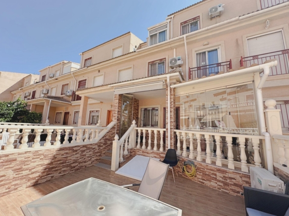 Semi Detached for sale in Orihuela Costa