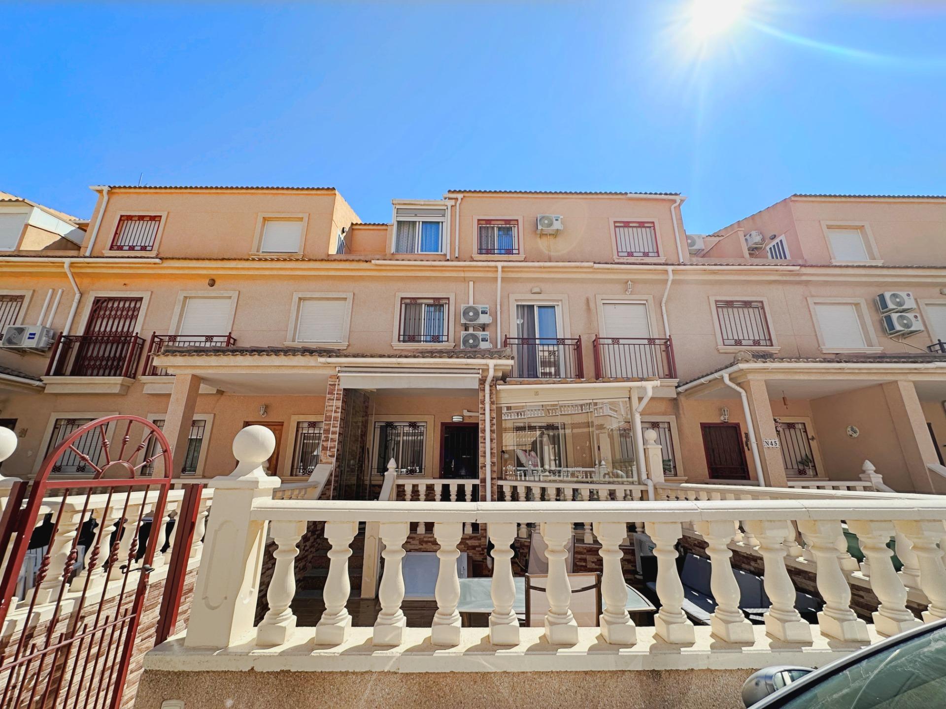 5-21 Semi Detached in Orihuela Costa, Alicante