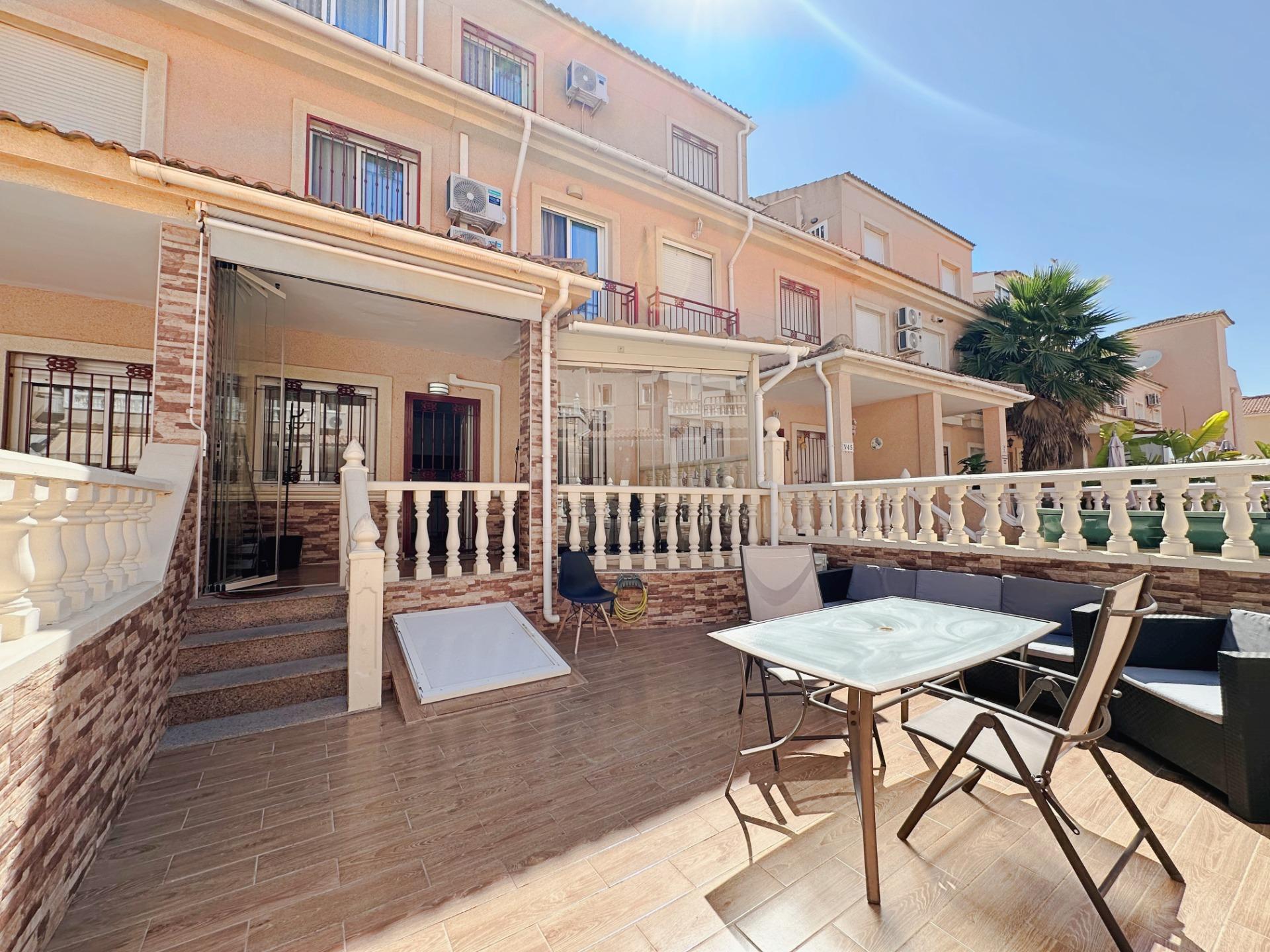 5-22 Semi Detached in Orihuela Costa, Alicante